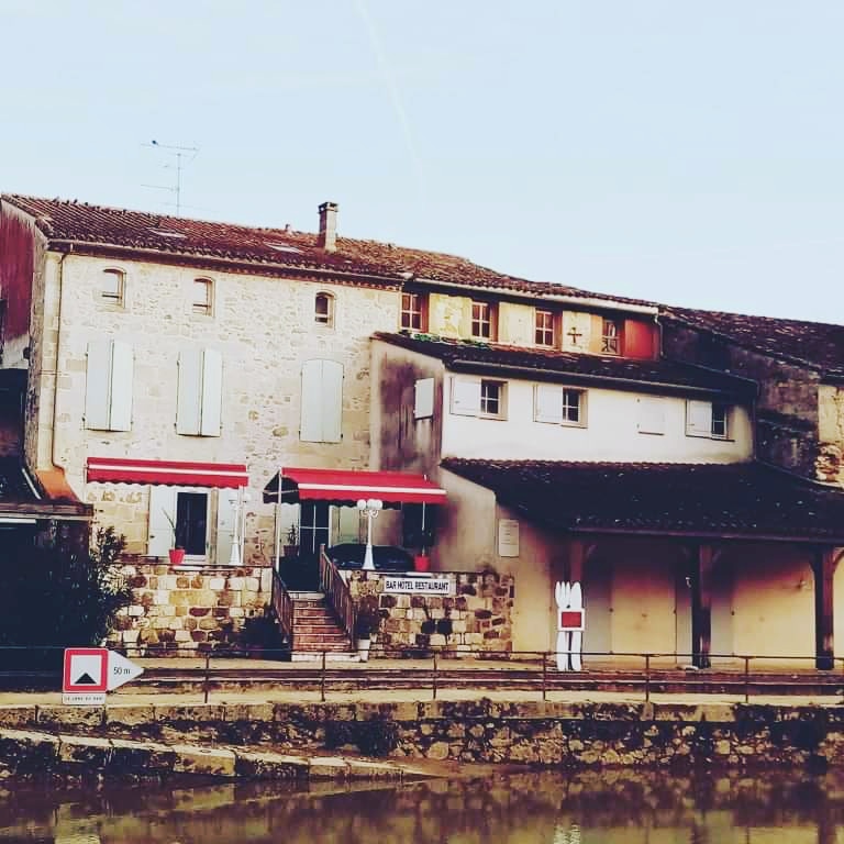 Les Terrasses Du Petit Nerac, Chambres Et Restaurant-3
